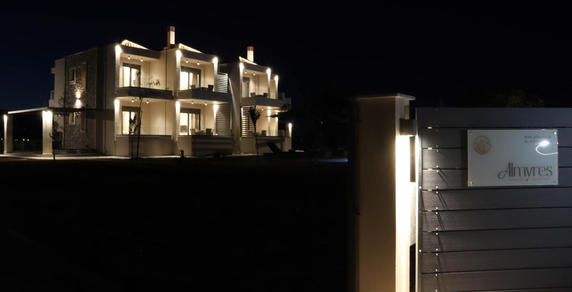 Almyres Luxurious Residences Miloi  Luaran gambar