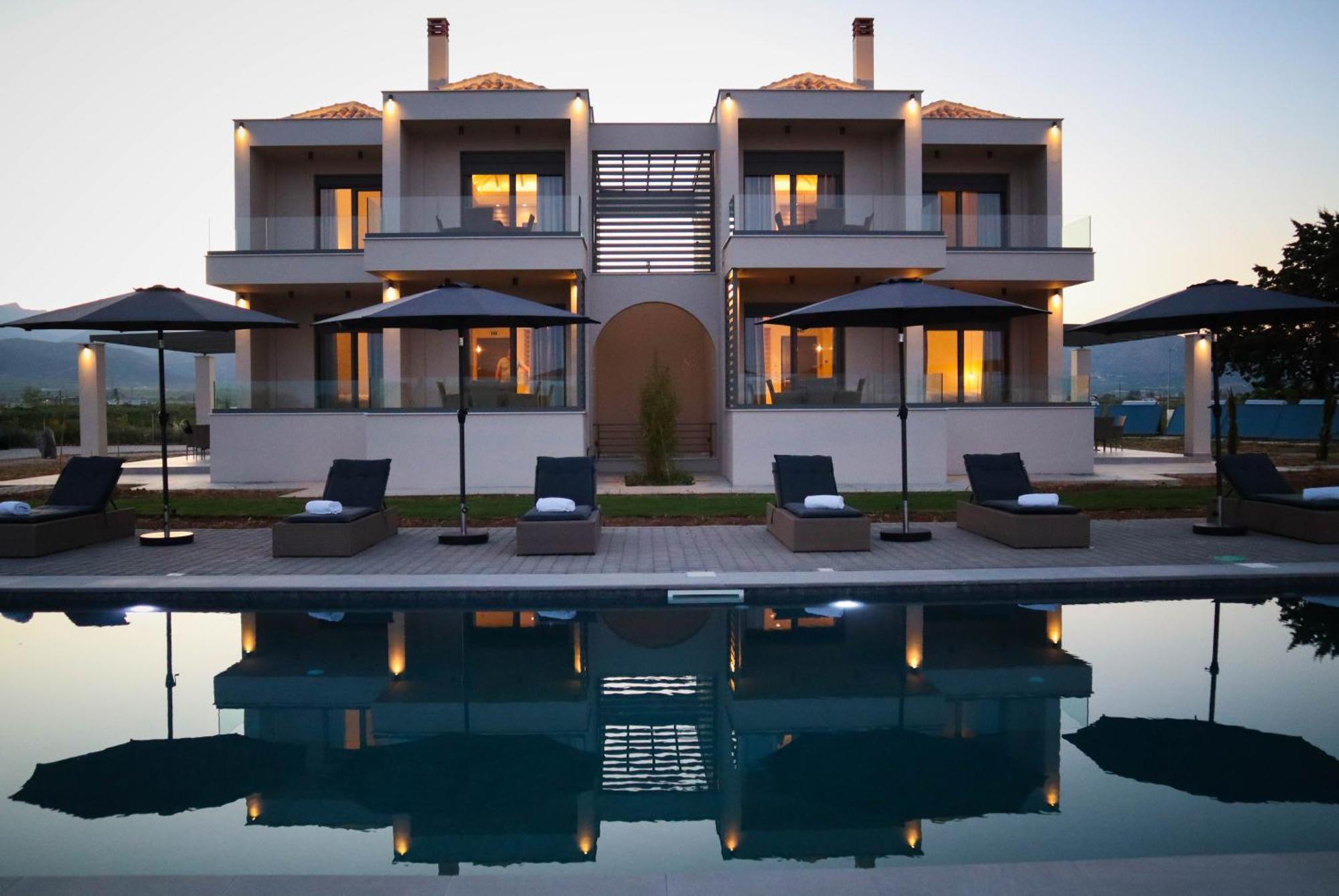 Almyres Luxurious Residences Miloi  Luaran gambar