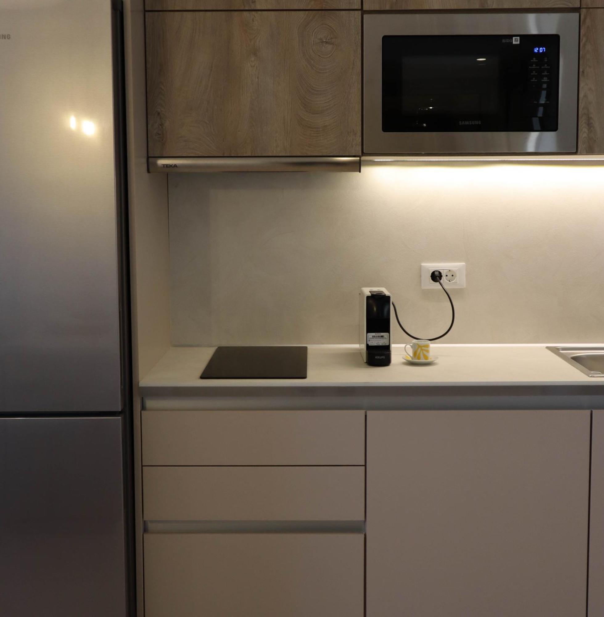 Almyres Luxurious Residences Miloi  Luaran gambar