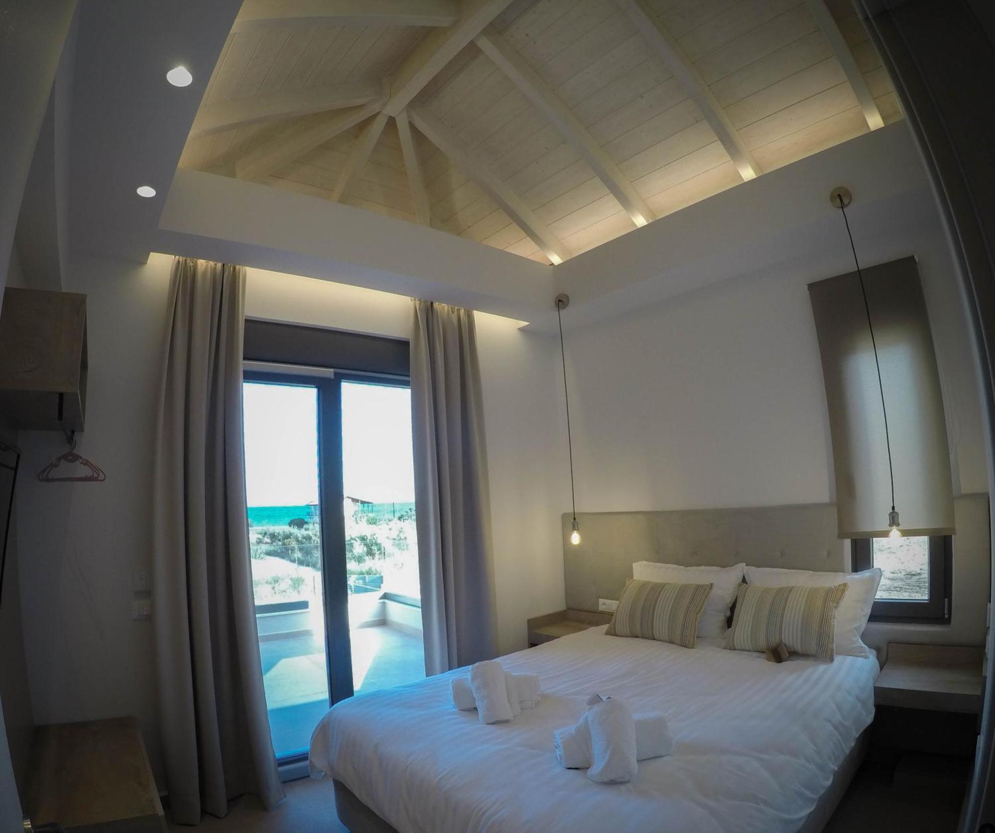 Almyres Luxurious Residences Miloi  Luaran gambar