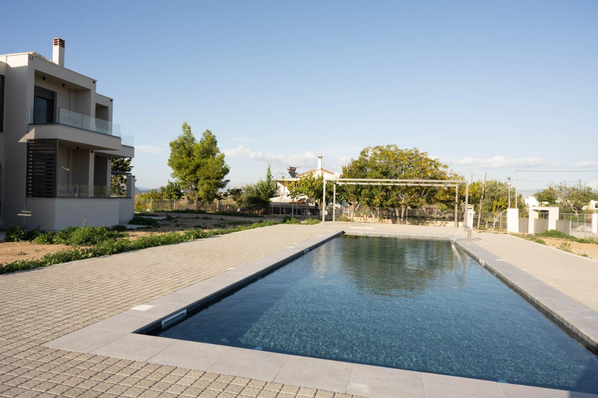 Almyres Luxurious Residences Miloi  Luaran gambar